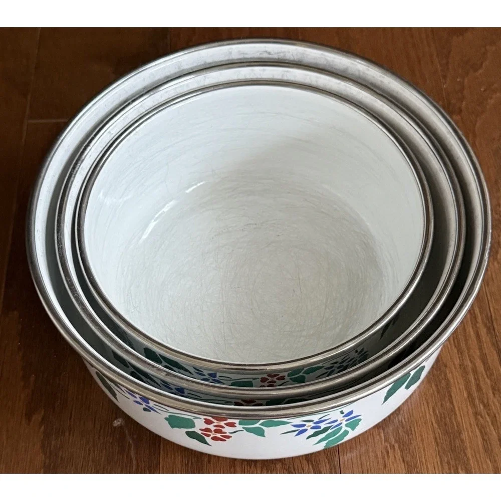 Vintage Set of 3 Kobe Kitchen Floral Enamel Metal Mixing Nesting Bowls JC Penney